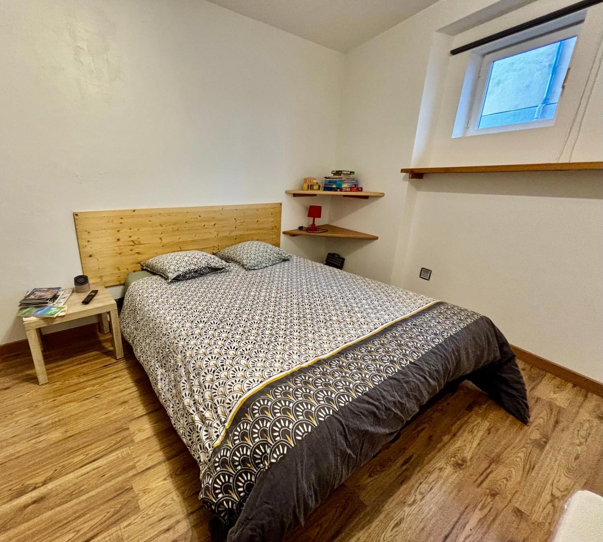 studio - baignoire - prêt de vtt - lave linge Le Puy-en-Velay Exterior foto