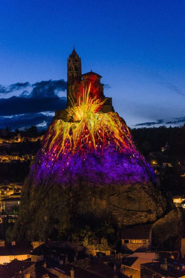 studio - baignoire - prêt de vtt - lave linge Le Puy-en-Velay Exterior foto